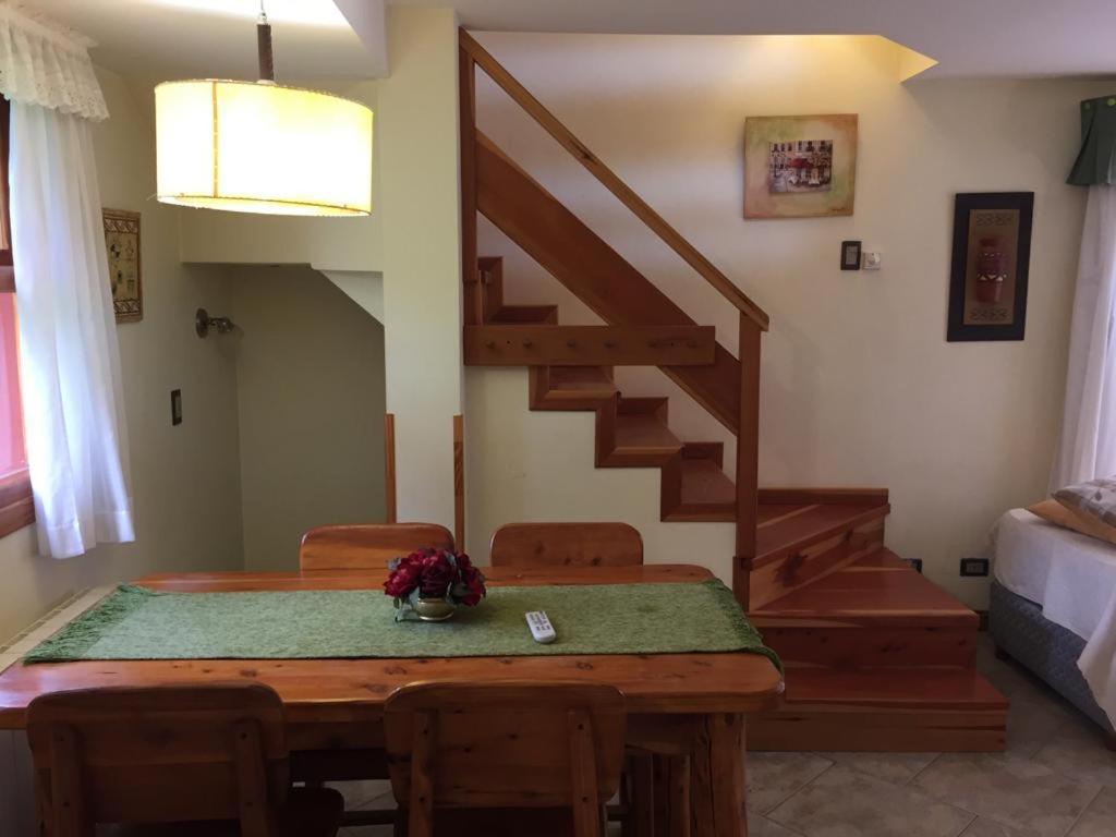 Bungalows Maniu San Carlos de Bariloche Bagian luar foto